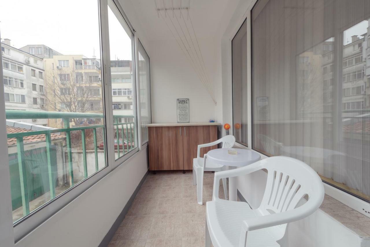 Green House Burgas Exterior foto